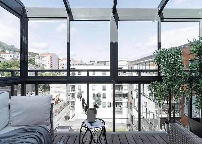 Luxury & Modern By The Ocean *