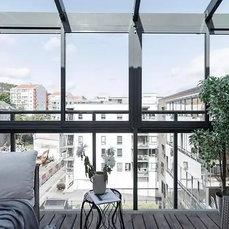 Luxury & Modern By The Ocean *