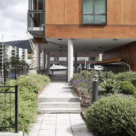 Luxury & Modern By The Ocean *